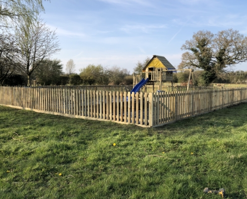 picket fencing