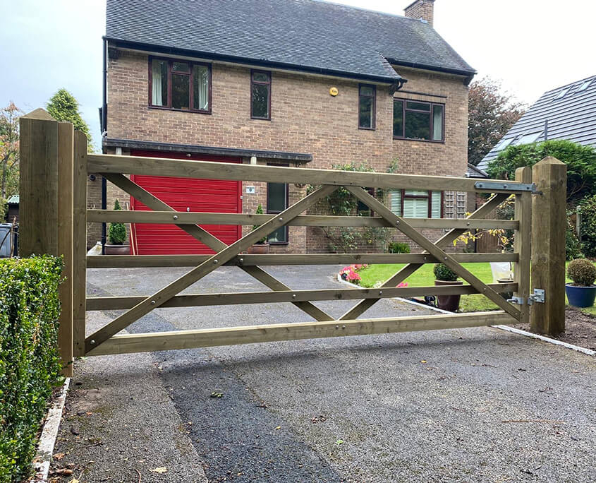 entrance gate 0002 tatton fencing entrance gate