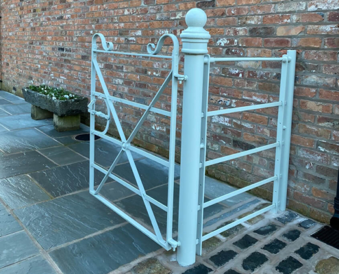 estate gate 0083 tatton fencing estate gate