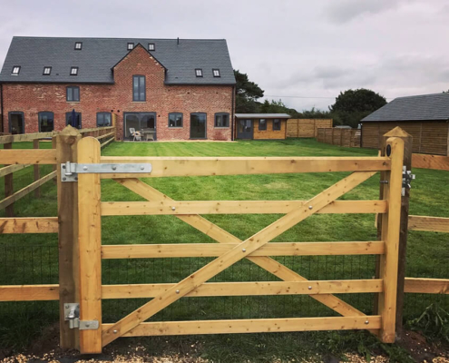 field gate 0006 tatton fencing field gate