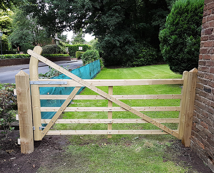 field gate 01 tatton fencing field gate 01 tatton fencing