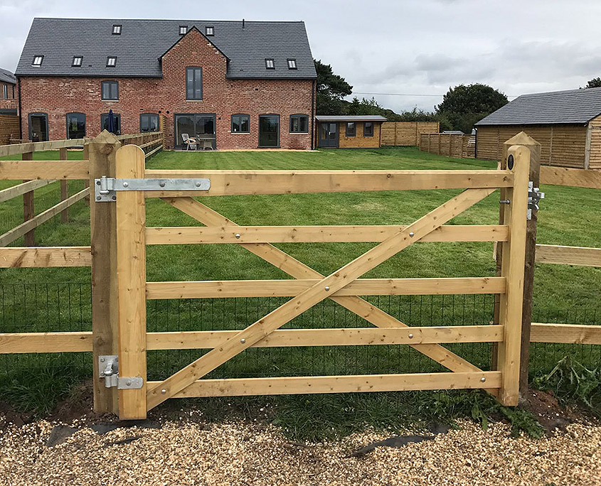 field gate 02 tatton fencing field gate 02 tatton fencing