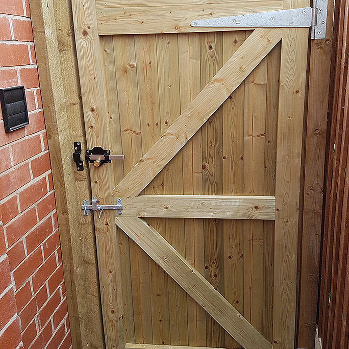 gate furniture and locks 05 tatton fencing gate furniture and locks 05 tatton fencing