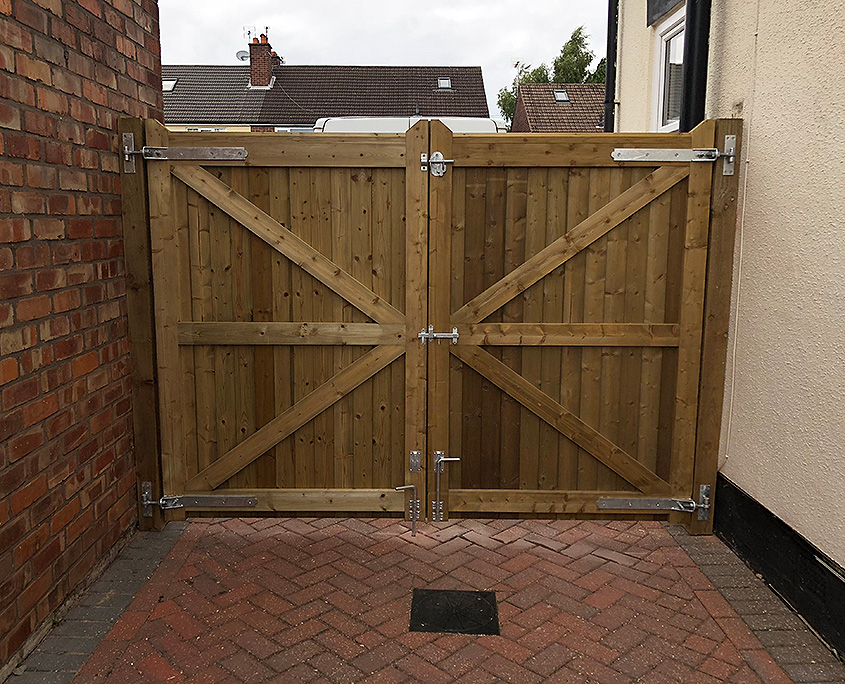 gates-102 entrance gates