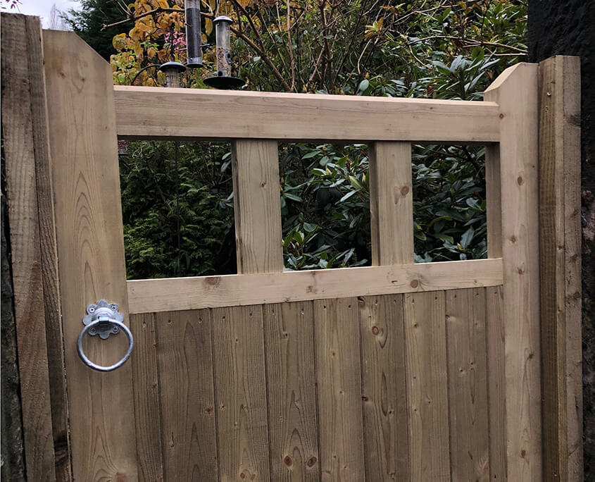 hampton small side gate 0001 hampton small side gate