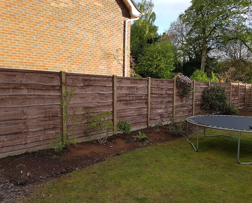 heavy waneylap panels timber post 02 tatton fencing