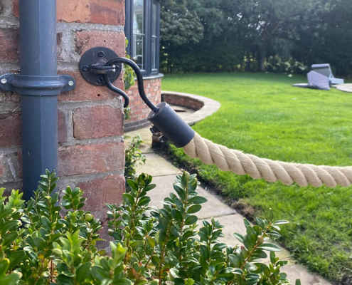 oak posts with rope