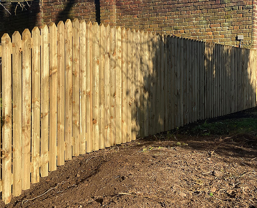 Picket fencing