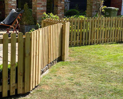 Picket fencing