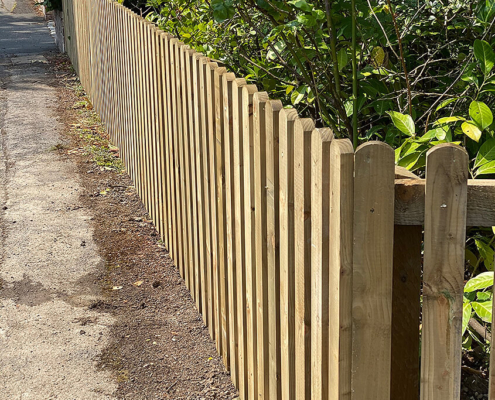 Picket fencing