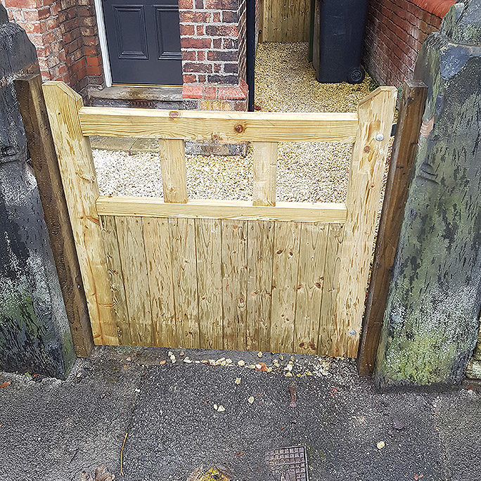small side gate 02 tatton fencing small side gate 02 tatton fencing