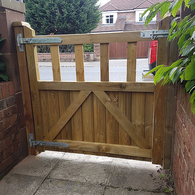 small side gate 05 tatton fencing small side gate 05 tatton fencing