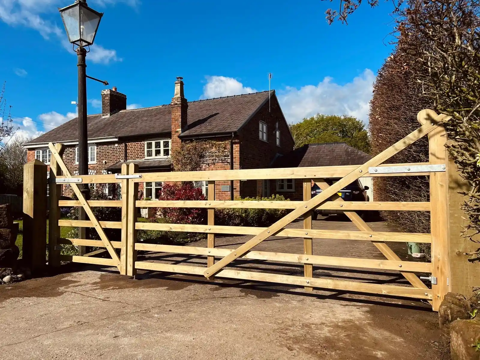 Entrance Gates installation by Tatton Fencing