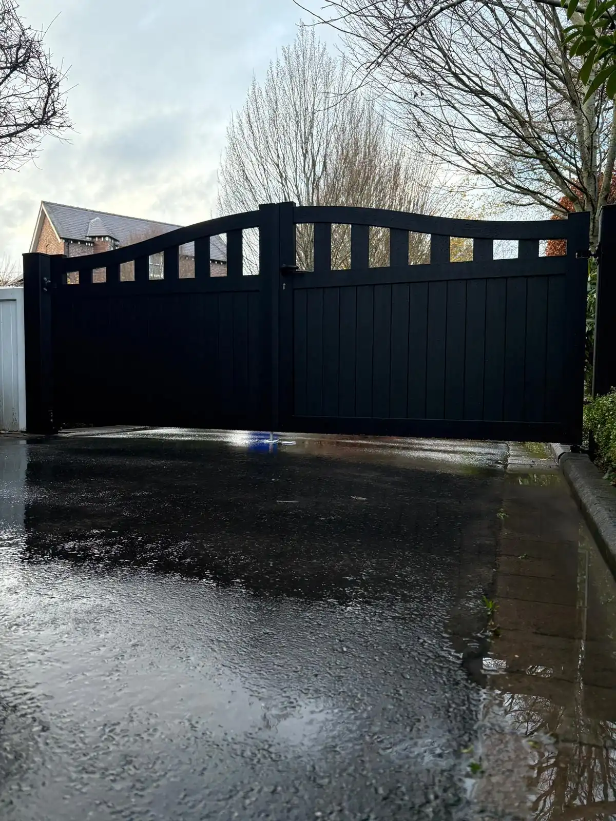 Entrance Gates installation by Tatton Fencing