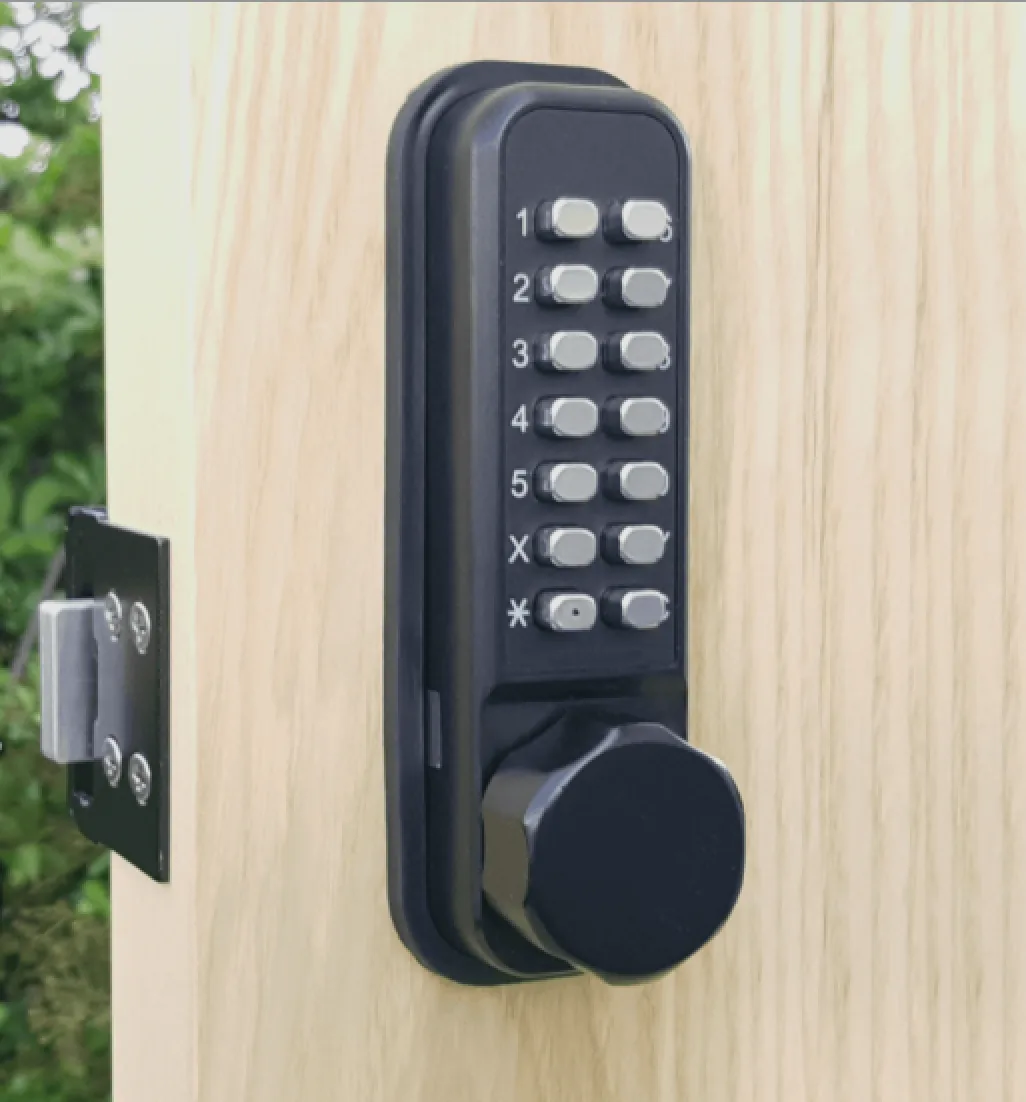 Gate Furniture and Locks installation by Tatton Fencing