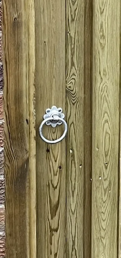 Gate Furniture and Locks installation by Tatton Fencing